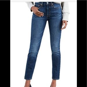 Levi’s 501 hi-rise skinny jean. BRAND NEW W/O tags